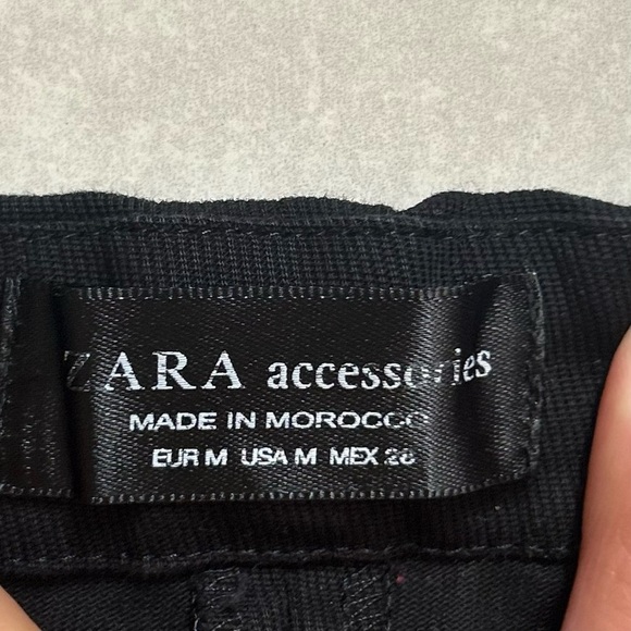 Zara Black top with Silver Buttons - Picture 4 of 6